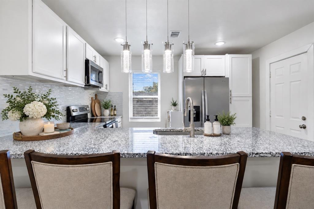 3114 San Paula Avenue, Dallas, TX 75228 3114 San Paula Avenue, Dallas, TX 75228