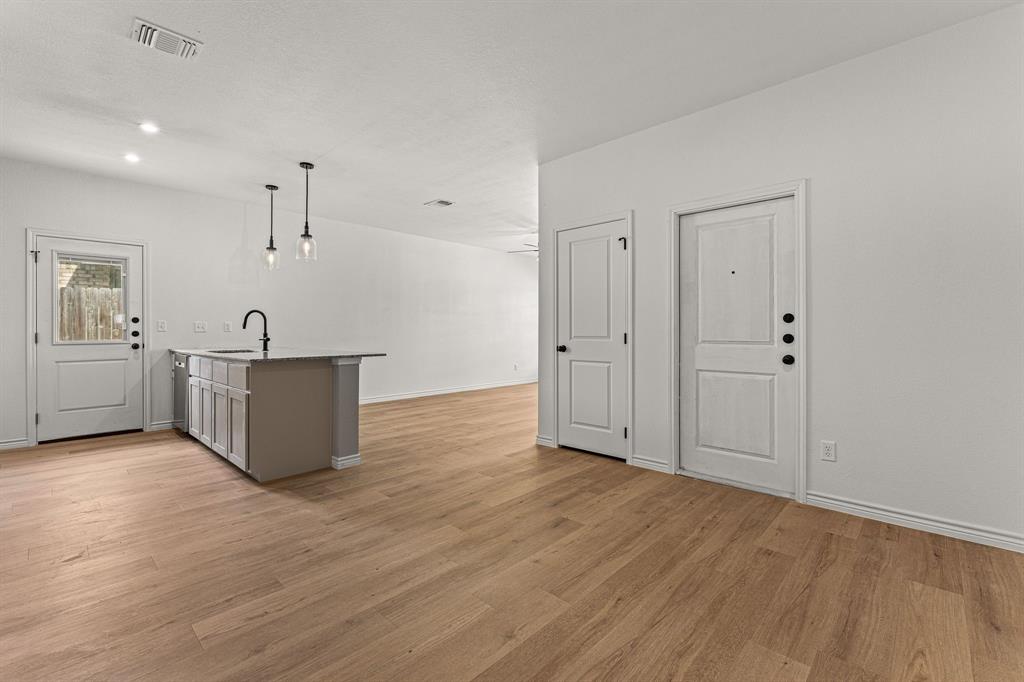 202 Dolphin Drive, Temple, TX 76501