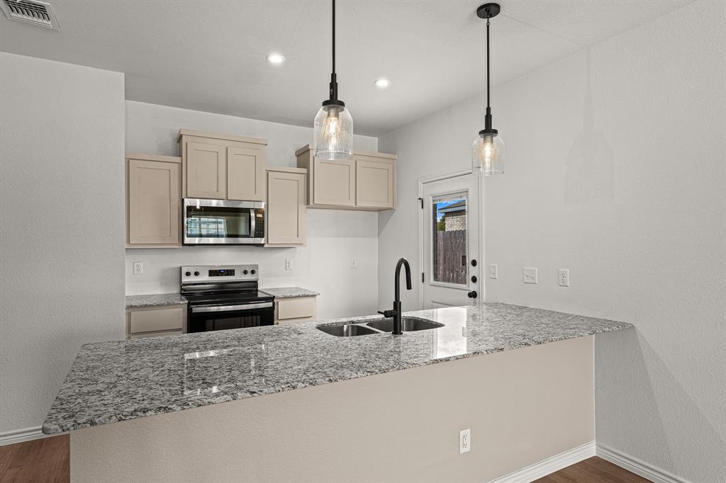 202 Dolphin Drive, Temple, TX 76501
