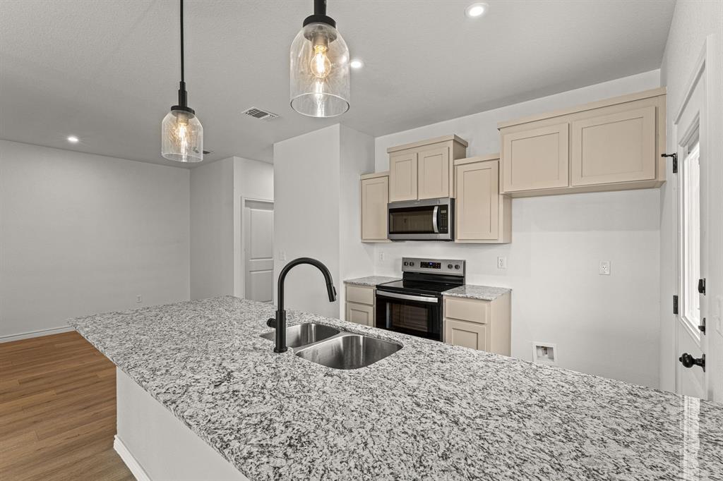 202 Dolphin Drive, Temple, TX 76501
