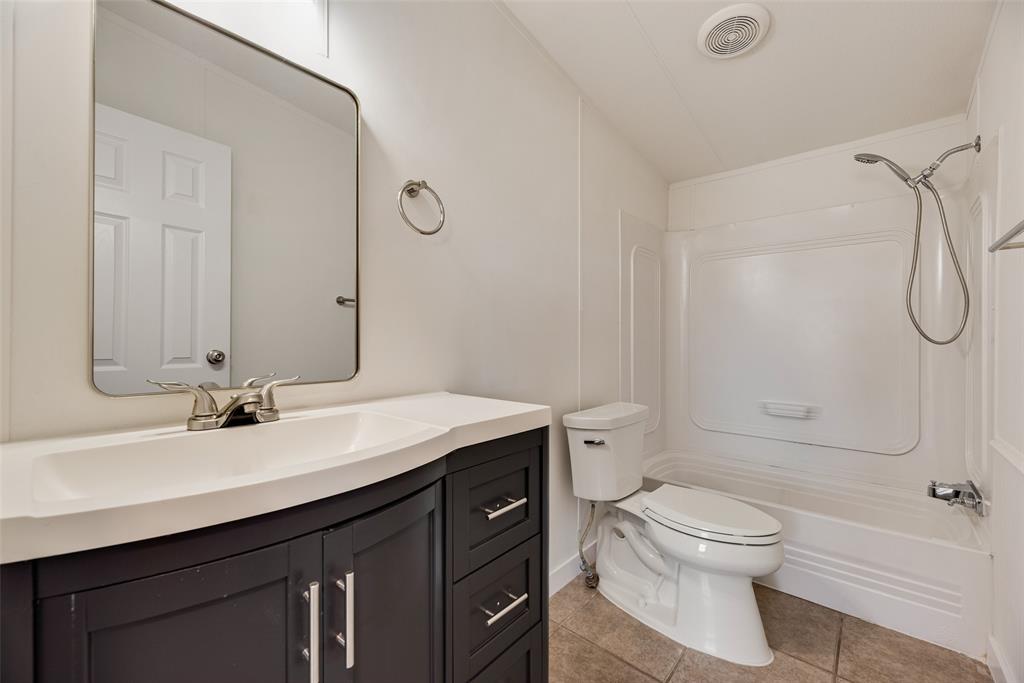 1275 John Wayne Road, Kaufman, TX 75142