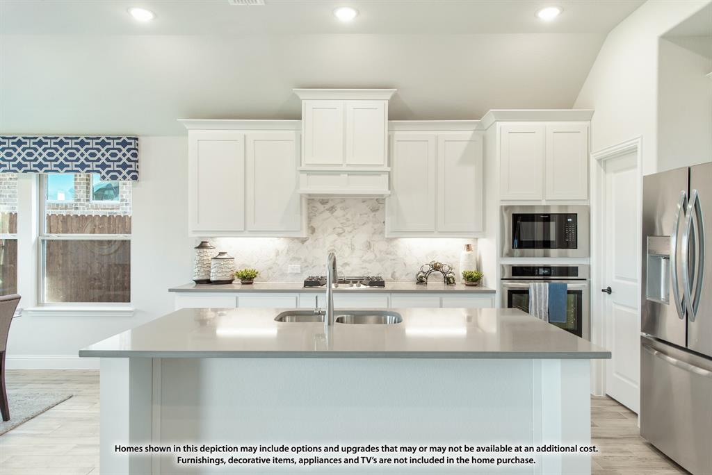 921 Cardinal Drive, Midlothian, TX 76065