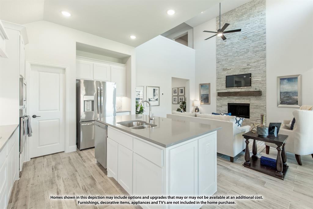 921 Cardinal Drive, Midlothian, TX 76065