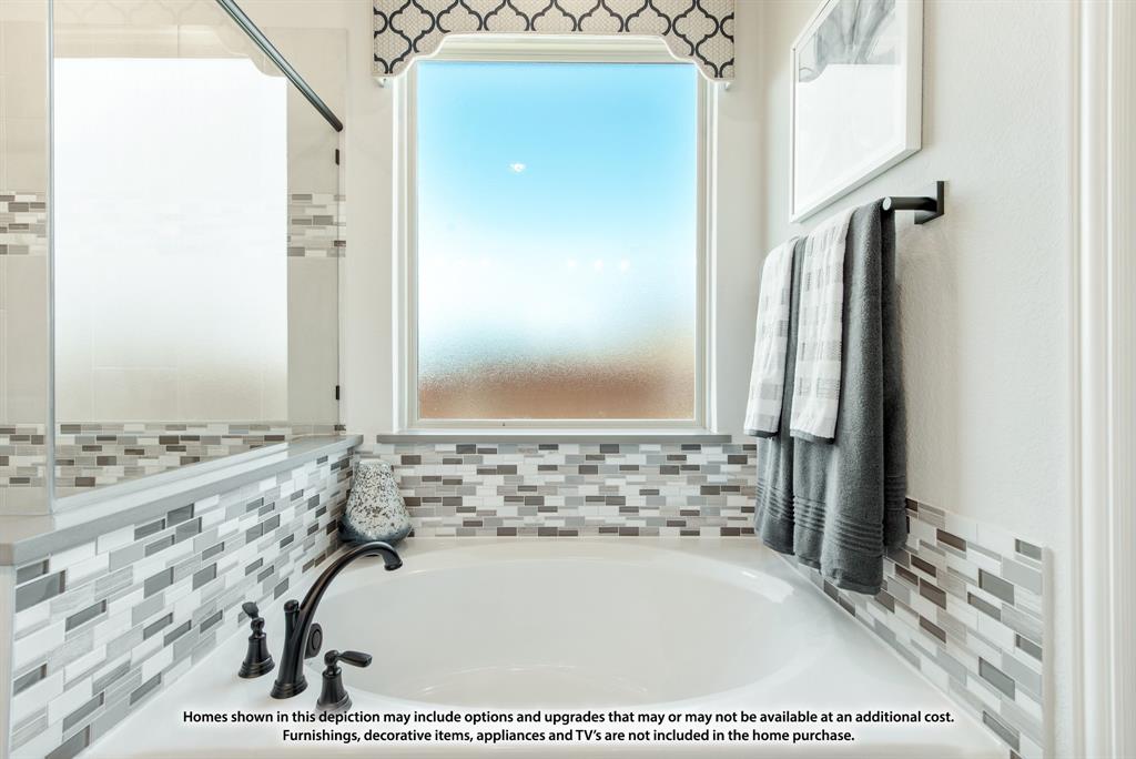 921 Cardinal Drive, Midlothian, TX 76065