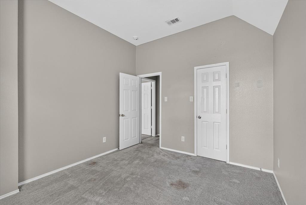 424 Castle Street, DeSoto, TX 75115