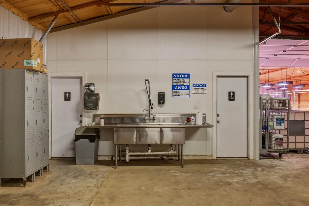 16420 County Road 356, Winona, TX 75792
