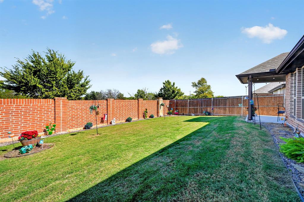 813 Mildren Lane, Fate, TX 75087