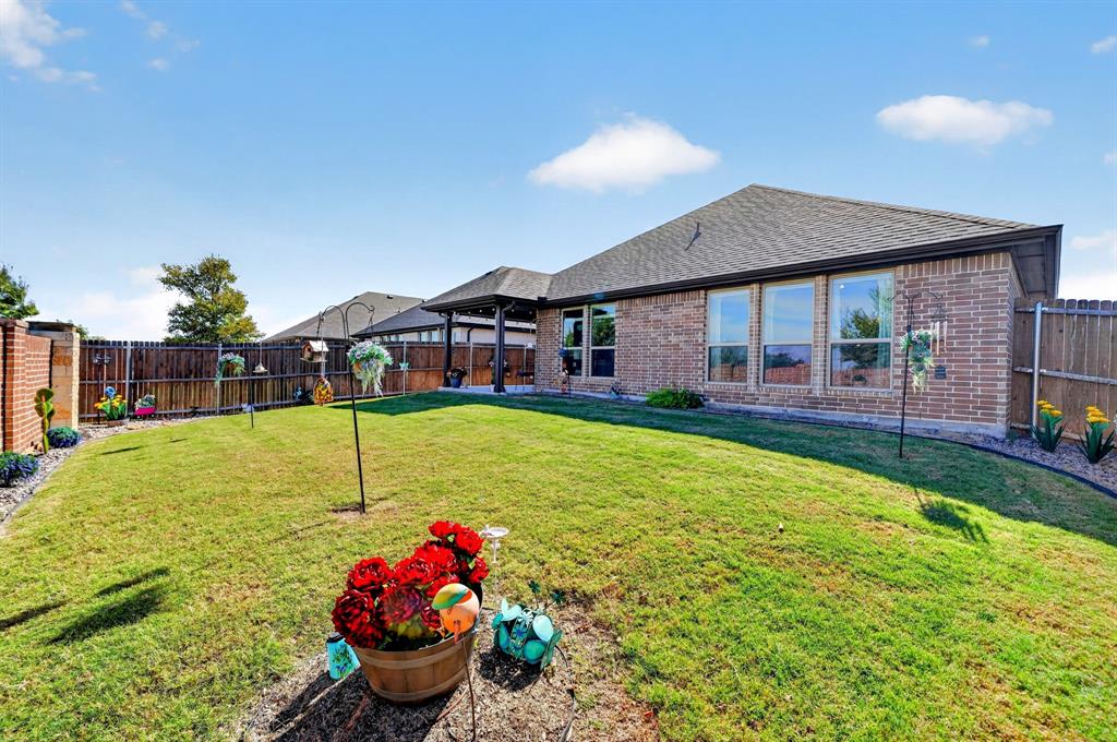 813 Mildren Lane, Fate, TX 75087