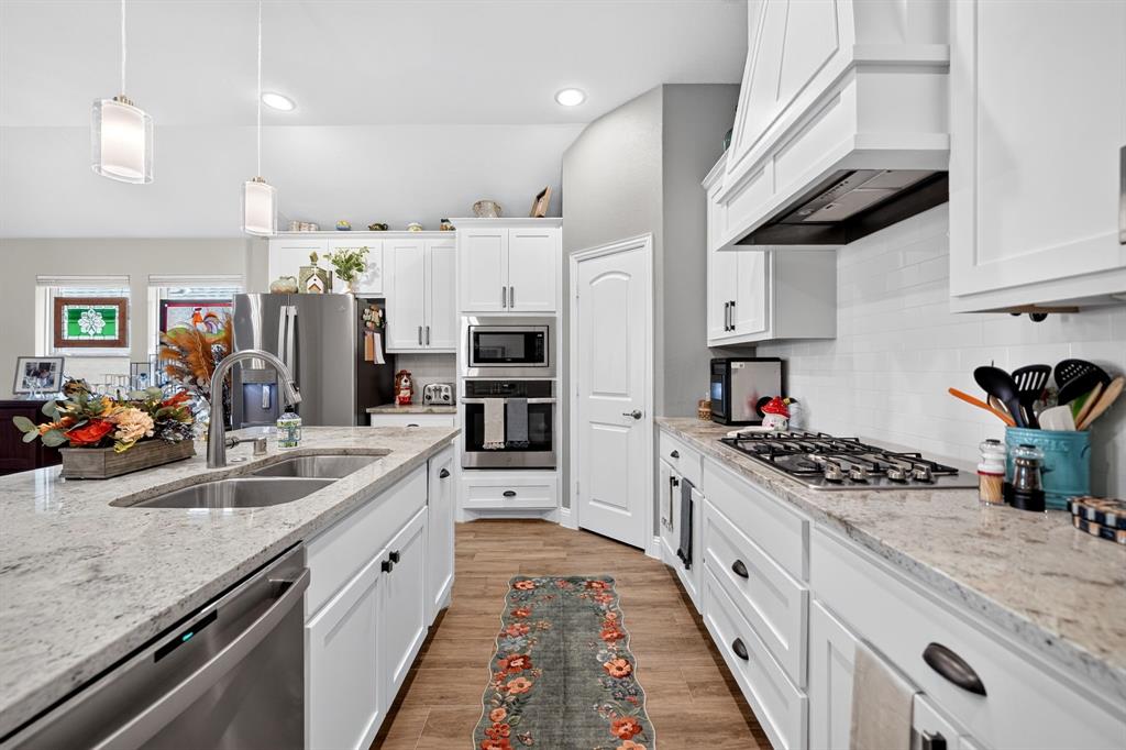 813 Mildren Lane, Fate, TX 75087