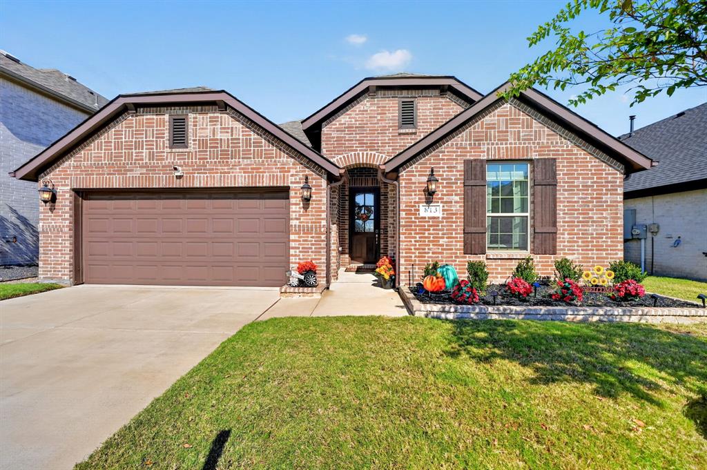 813 Mildren Lane, Fate, TX 75087