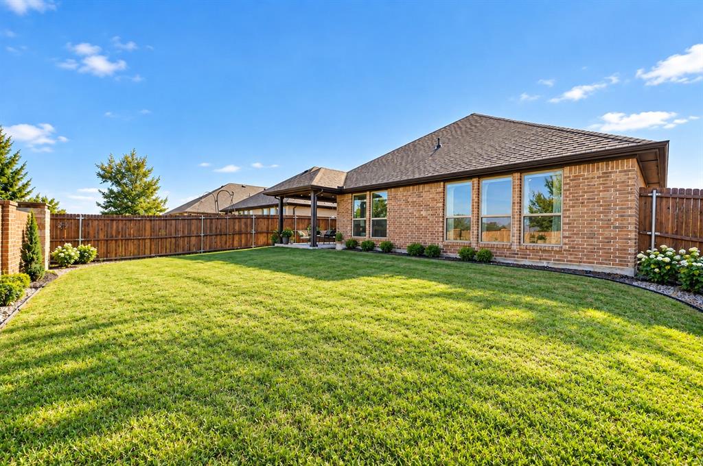 813 Mildren Lane, Fate, TX 75087