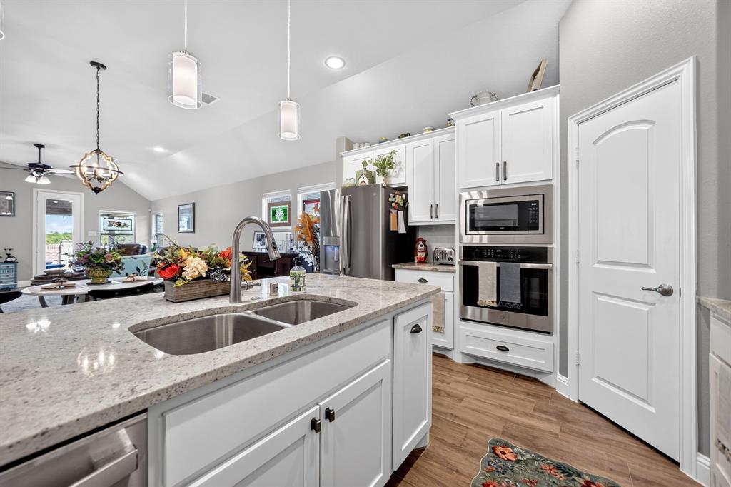 813 Mildren Lane, Fate, TX 75087