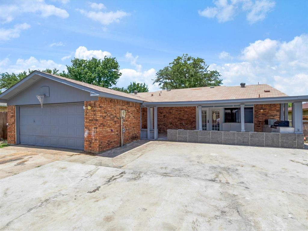7232 Long Canyon Trail, Dallas, TX 75249