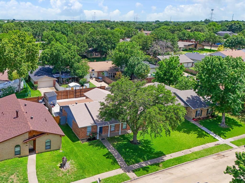 7232 Long Canyon Trail, Dallas, TX 75249