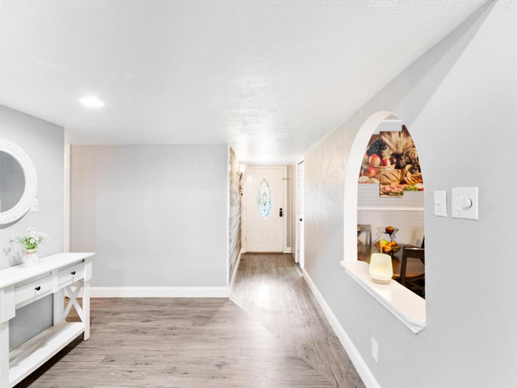 7232 Long Canyon Trail, Dallas, TX 75249