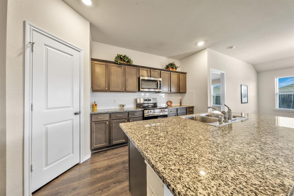 Stainless appliances - stove was replaced in October, 2026