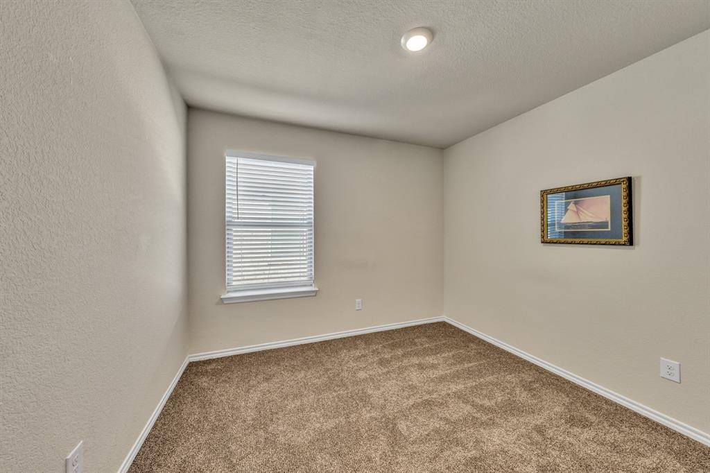 Bedroom - split floor plan