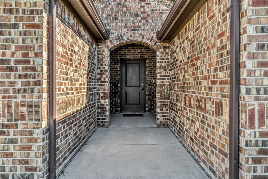 1996 Ocelot Street - Front door
