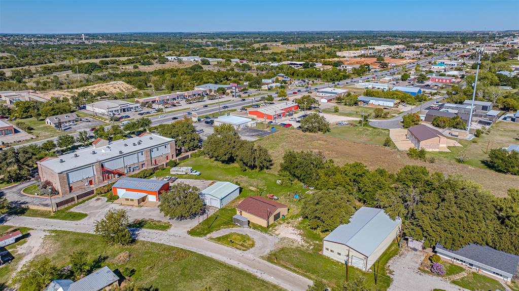 201 Granbury Court, Granbury, TX 76049