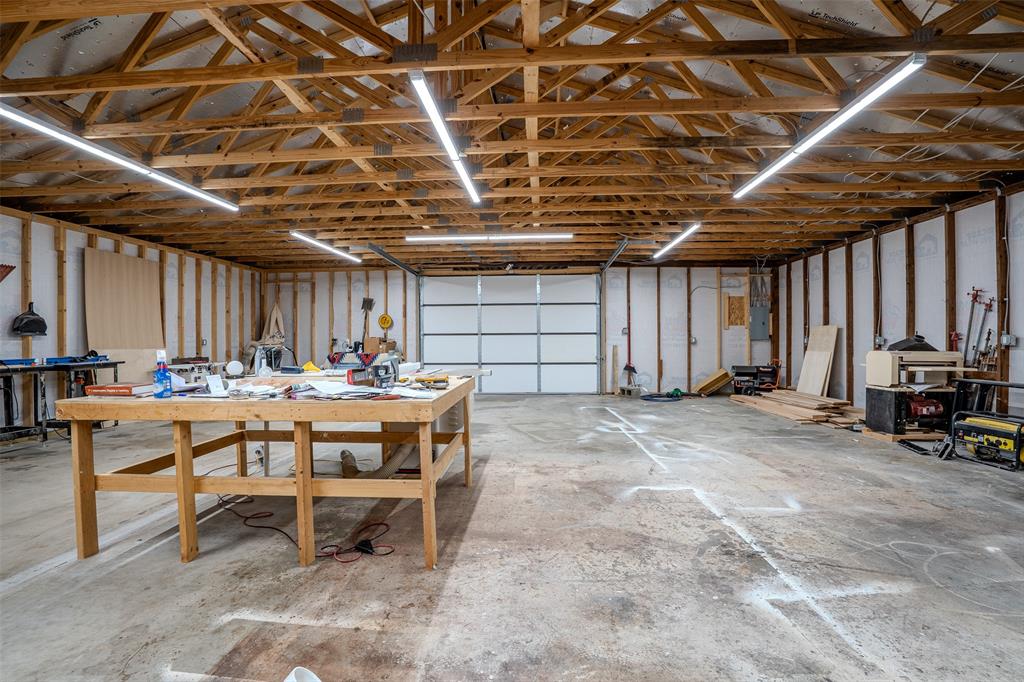 201 Granbury Court, Granbury, TX 76049