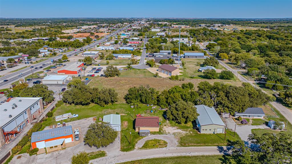 201 Granbury Court, Granbury, TX 76049
