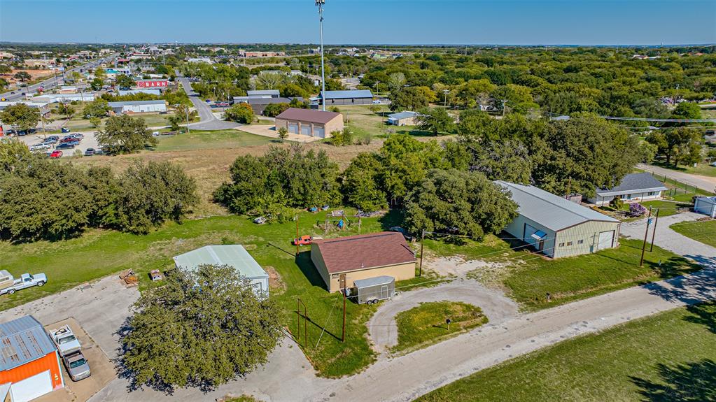 201 Granbury Court, Granbury, TX 76049