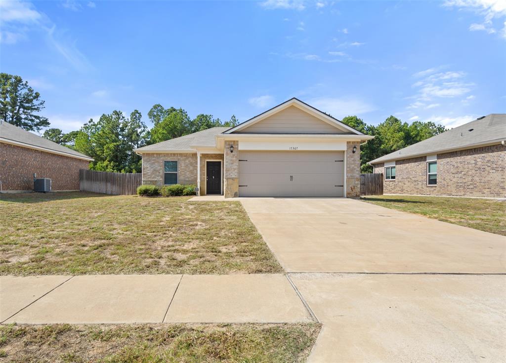 17367 Stacy Street, Lindale, TX 75771