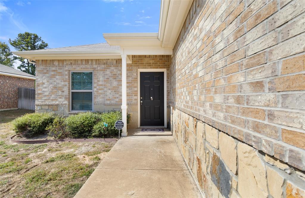 17367 Stacy Street, Lindale, TX 75771