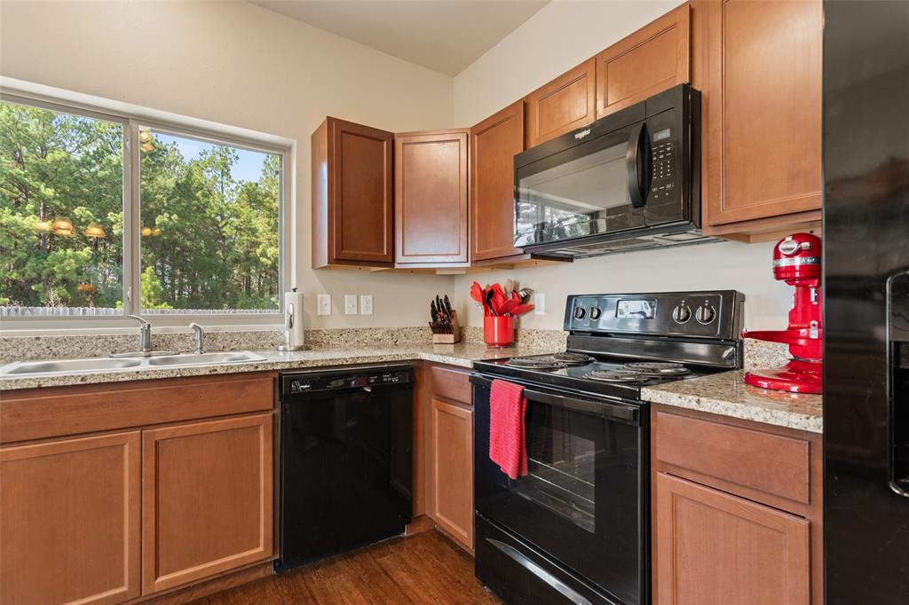 17367 Stacy Street, Lindale, TX 75771