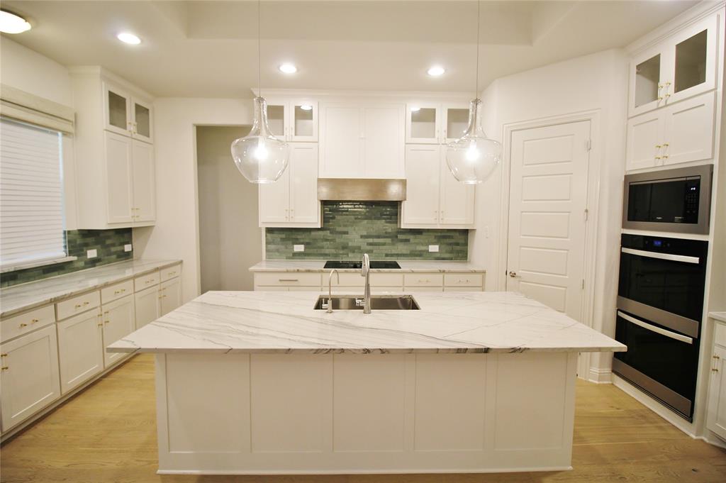 31 Jacey Court, Waxahachie, TX 75167