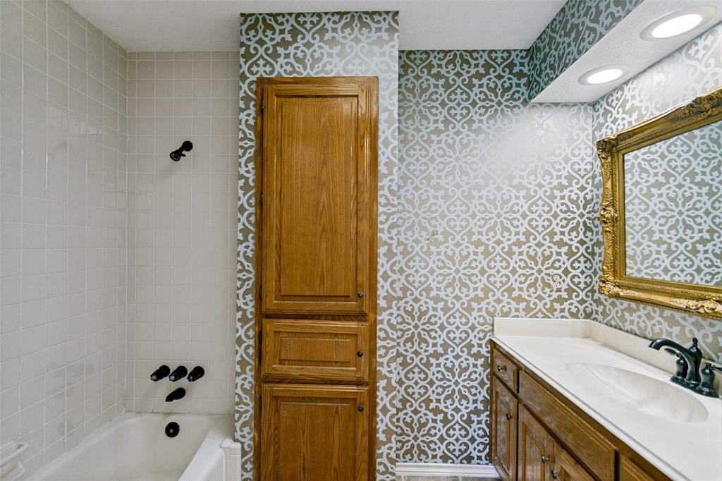 3916 Cross Bend Road, Plano, TX 75023