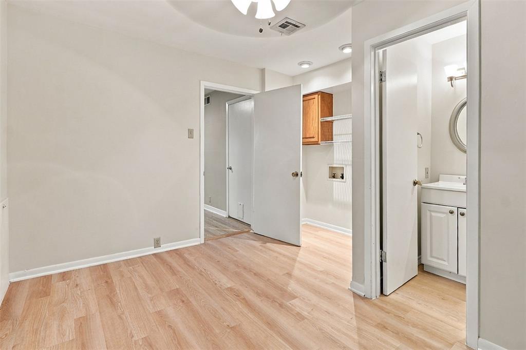 1233 Fair Oaks Drive, Irving, TX 75060