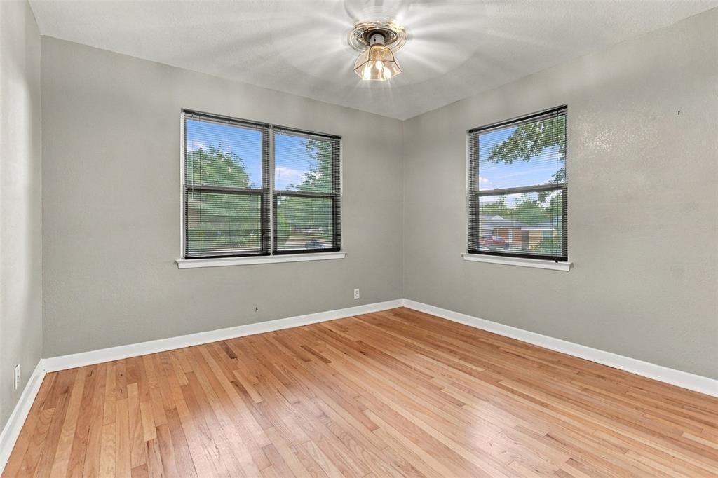 1233 Fair Oaks Drive, Irving, TX 75060