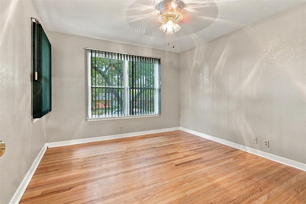 1233 Fair Oaks Drive, Irving, TX 75060