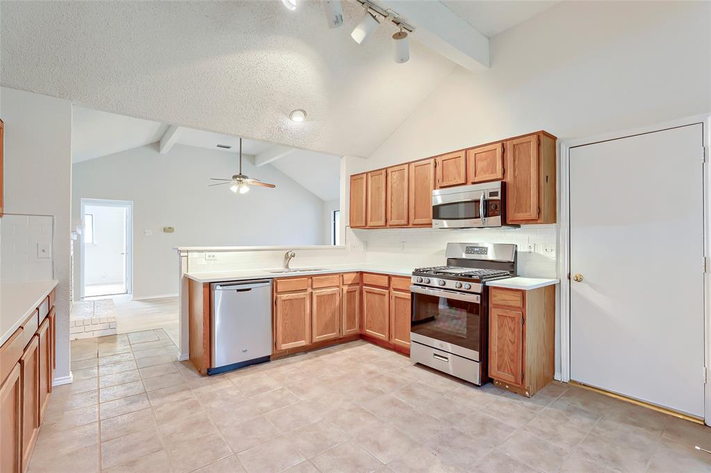 709 Bridgewater Lane, Mesquite, TX 75181