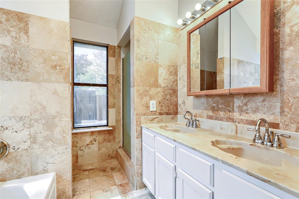 709 Bridgewater Lane, Mesquite, TX 75181
