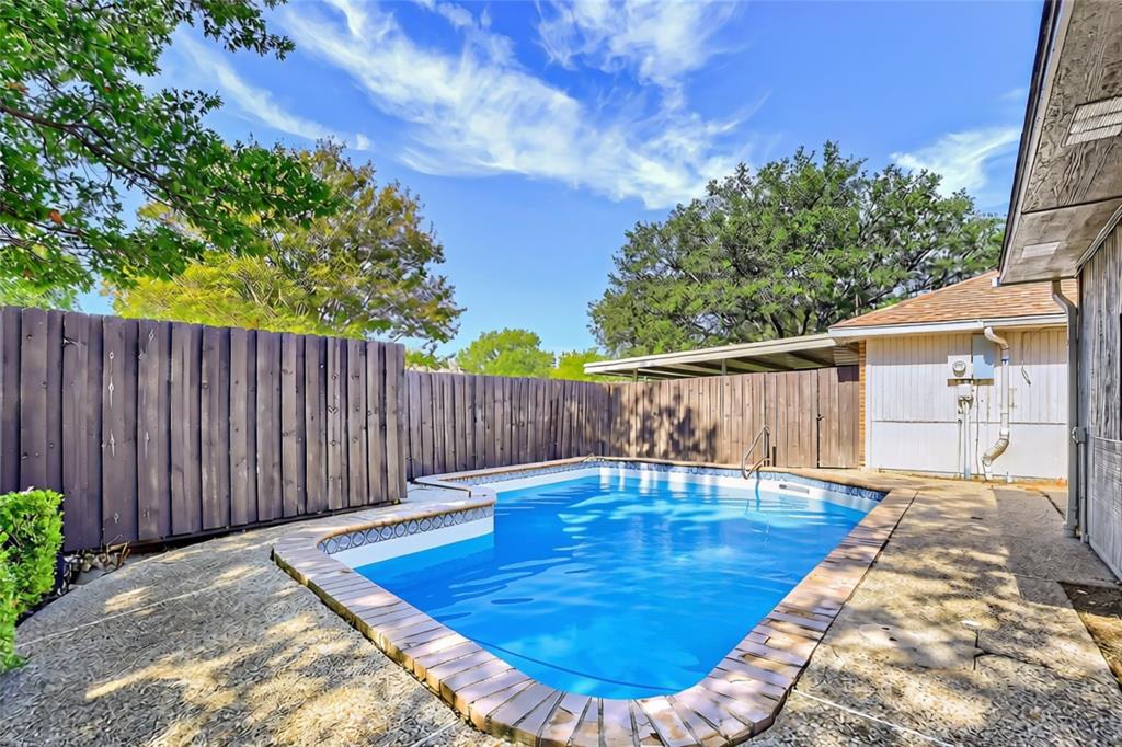 709 Bridgewater Lane, Mesquite, TX 75181