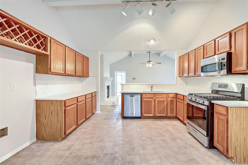 709 Bridgewater Lane, Mesquite, TX 75181