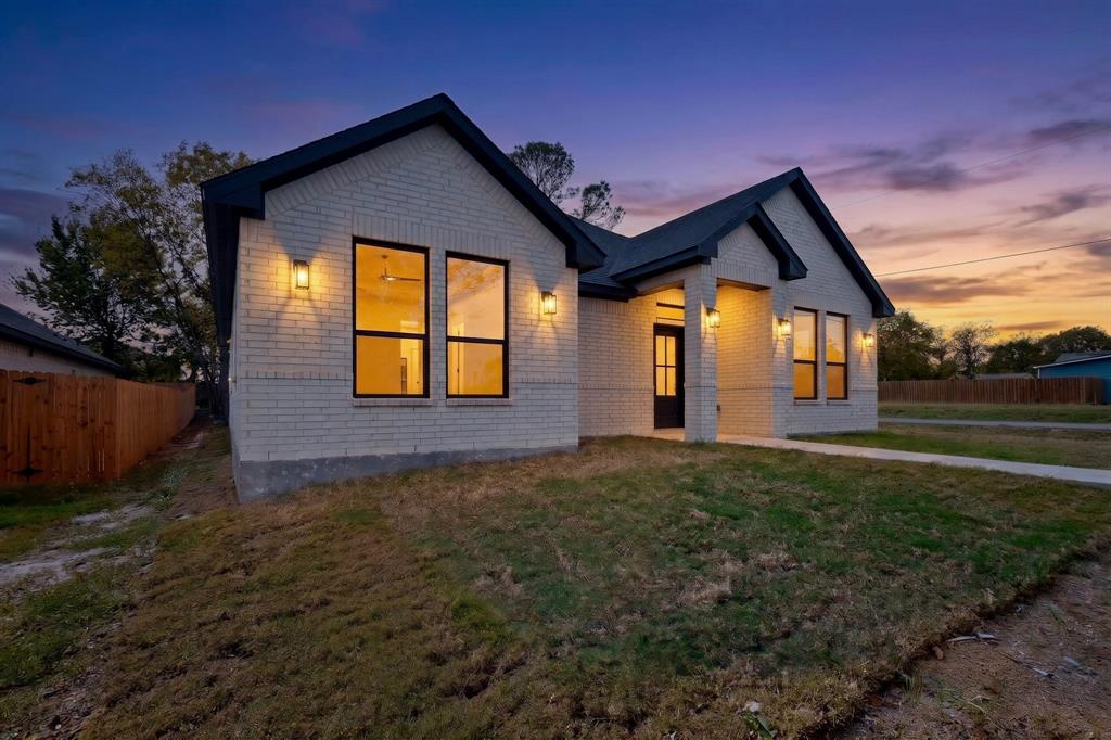 1309 N BRECKENRIDGE Street, Ennis, TX 75119 1309 N BRECKENRIDGE Street, Ennis, TX 75119