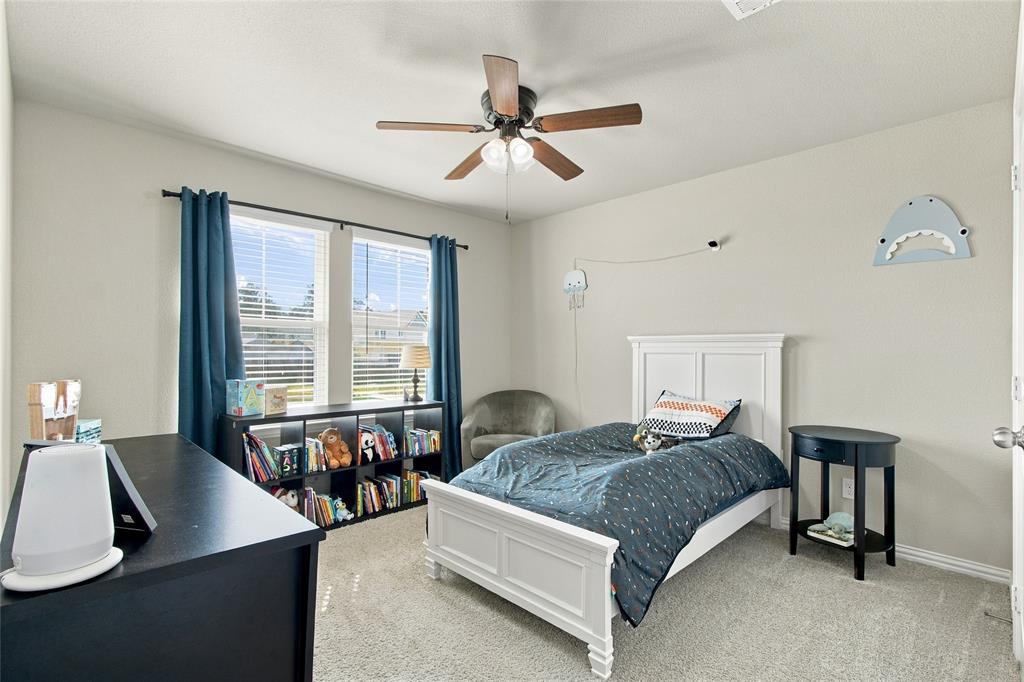 Guest bedroom #1