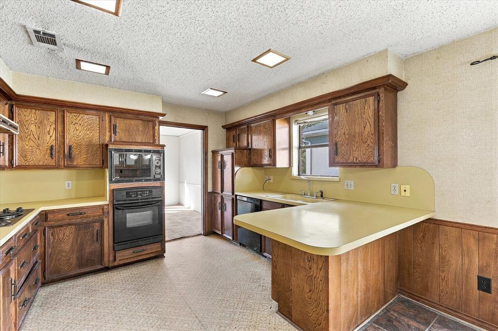 8857 Kingsley Road, Dallas, TX 75231