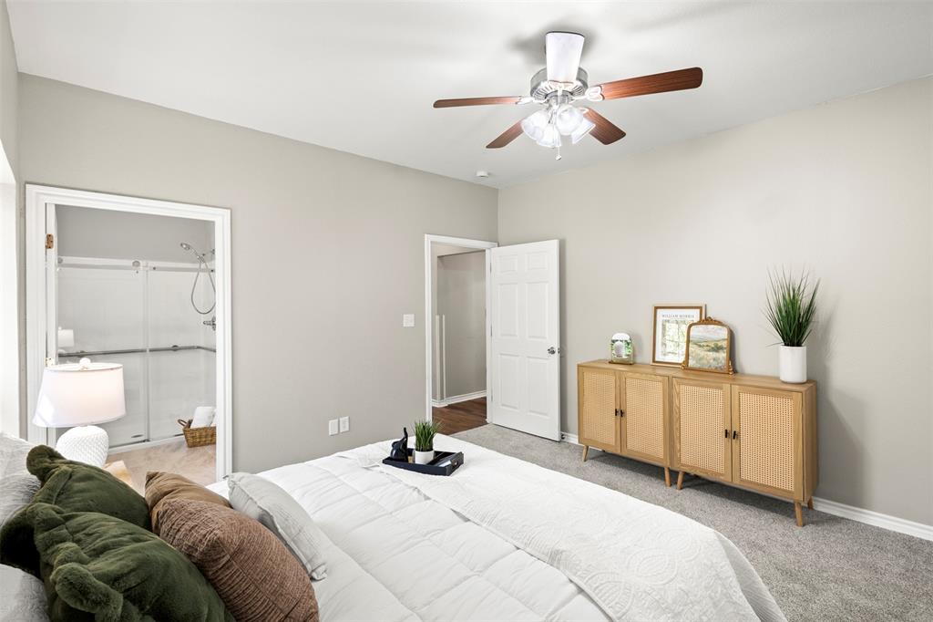 810 S Sherman Street, Ennis, TX 75119