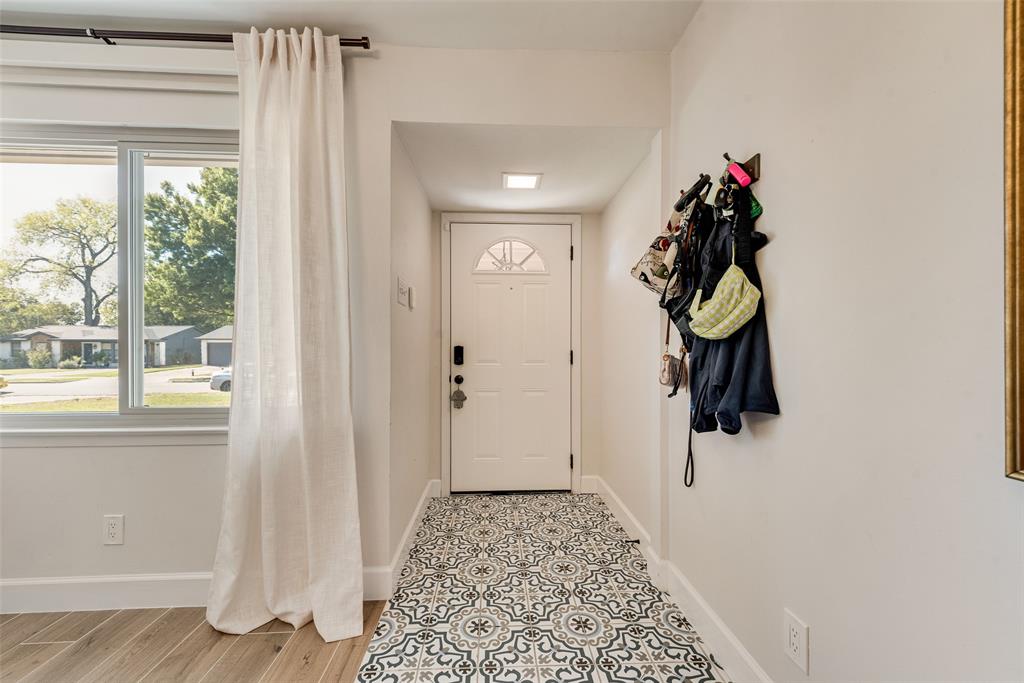308 N Cottonwood Drive, Richardson, TX 75080