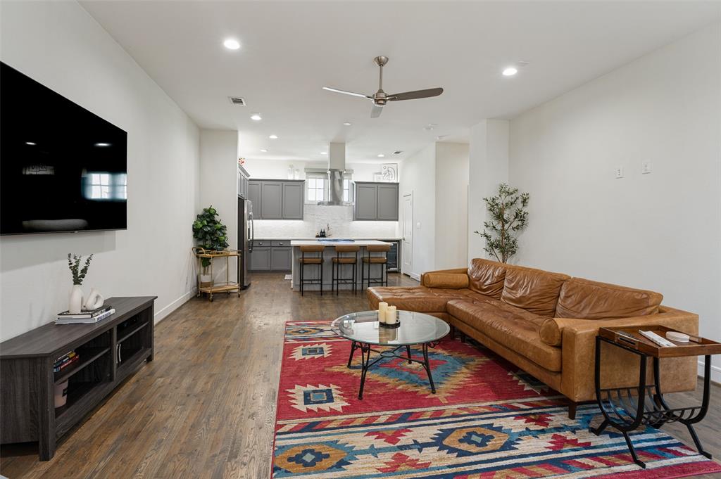 5073 Gaston Avenue, #402, Dallas, TX 75214