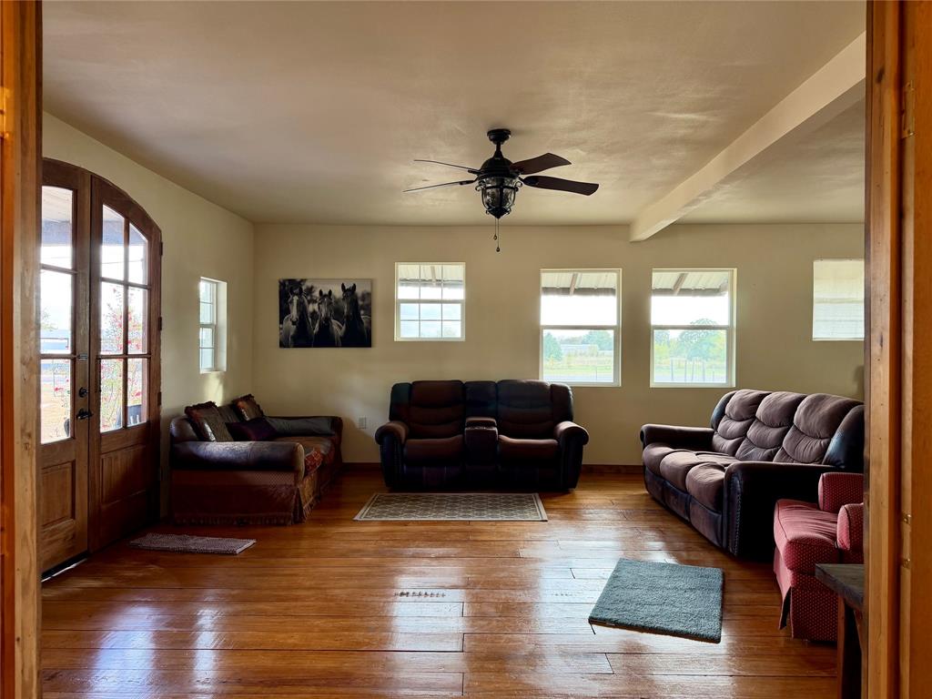 10632 State Highway 31 W, Malakoff, TX 75148