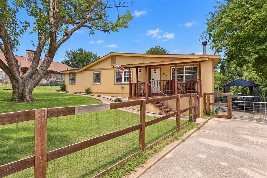 620 Hilltop Circle North Bay Estates Collin County