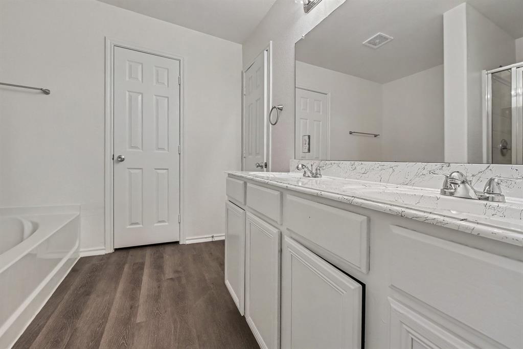 201 Rambling Way, Forney, TX 75126
