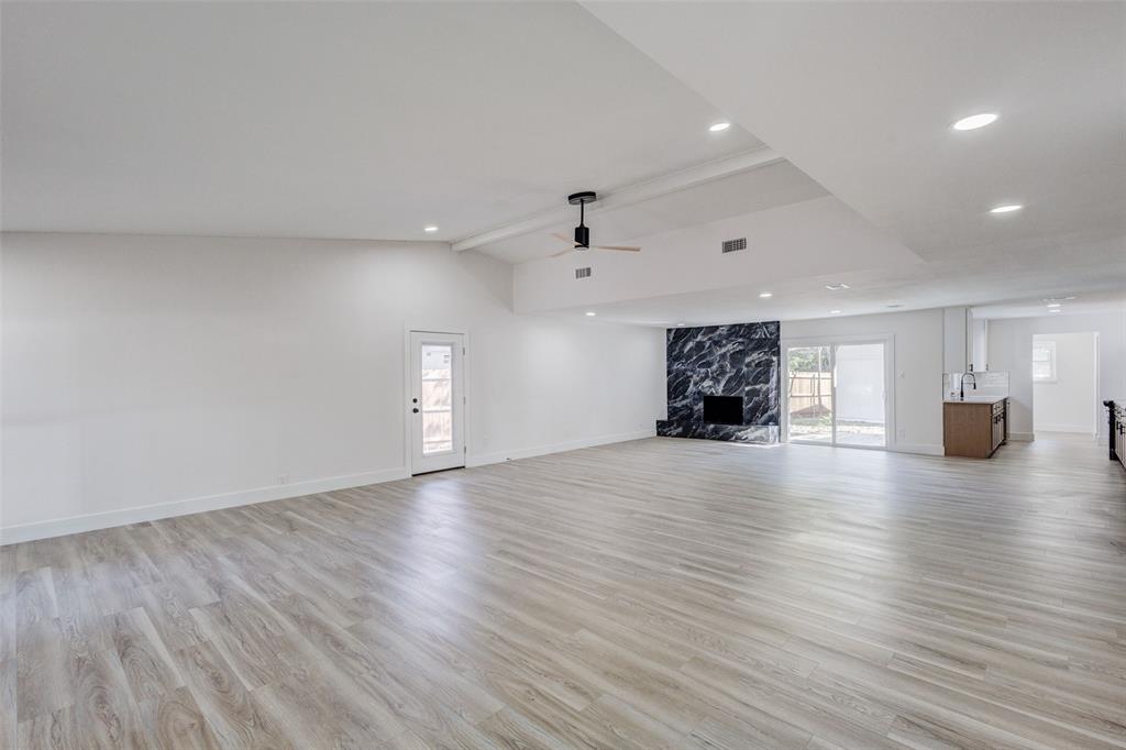 3726 Ruidosa Avenue, Dallas, TX 75228