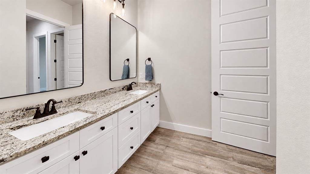 410 Virgo Court, Granbury, TX 76049