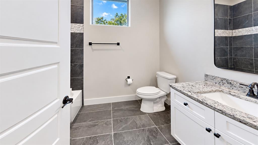 upstairs full bath